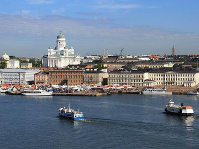 Helsinki-City-Harbour-Southern-Finland-P%C3%A4ij%C3%A4nne-Tavastia-Finland-1920x2560.jpeg (medium JPG: 400x300) 21.9k